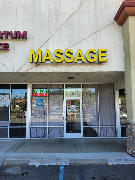 Massage Parlors Fair Oaks, California Renew Massage