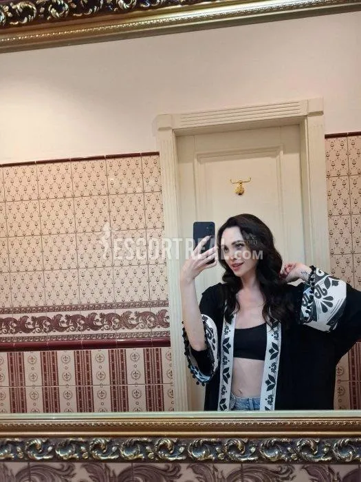 Escorts Amsterdam, Netherlands (Amelia Indi,  independent)