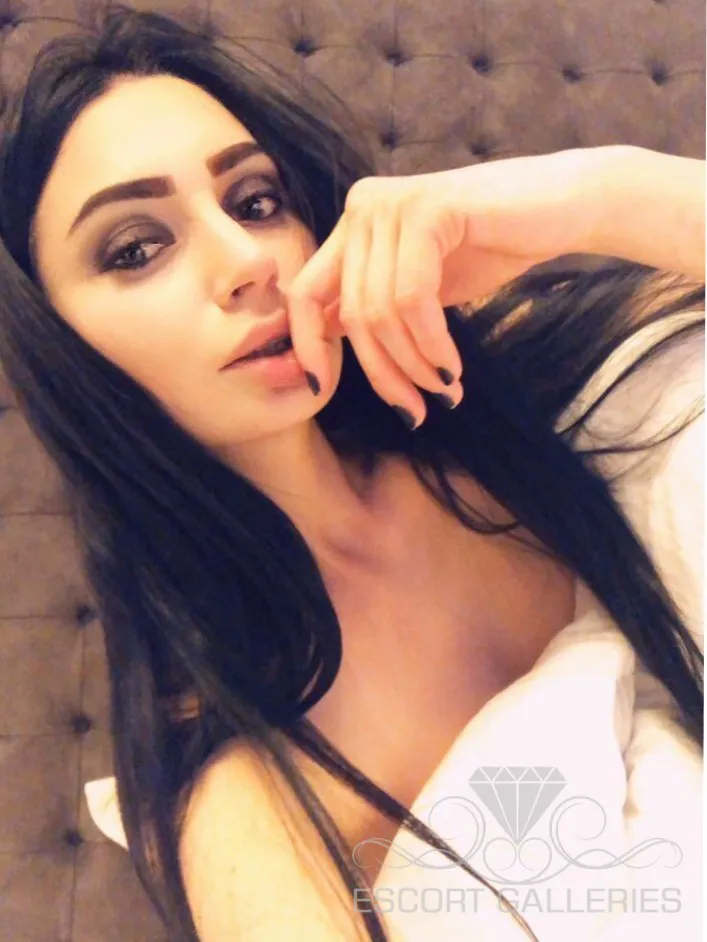 Escorts Lviv, Ukraine null