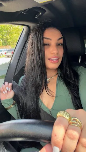Escorts Miami, Florida Lía