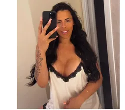 Escorts Cambridge, England TAYNA XL FiT 🇧🇷🥳