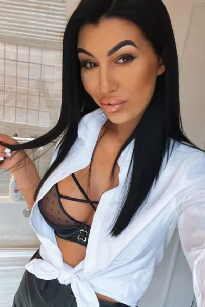 Escorts London, England mistress-devon