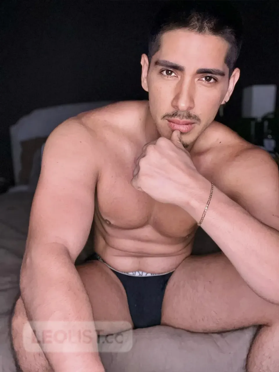 Escorts Calgary, Alberta SantiagoMX