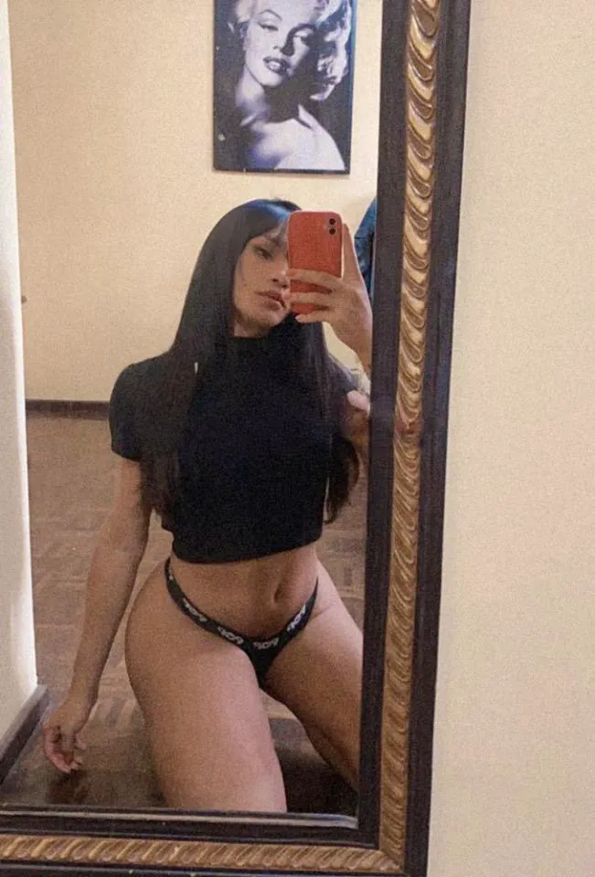 Escorts Chicago, Illinois Nahomy