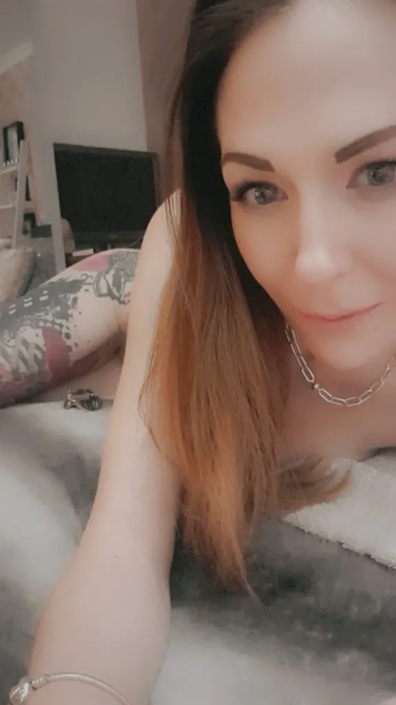 Escorts Chelmsford, England (faith high-class English escort to visit you in Essex and Suffolk)
