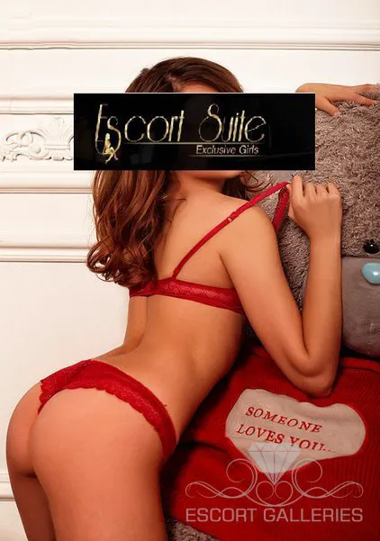 Escorts Dusseldorf, Germany Maya