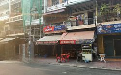 Phnom Penh, Cambodia Chi Chi Ocean Bar