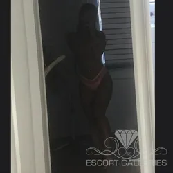 Escorts Koeln, Germany Sahra