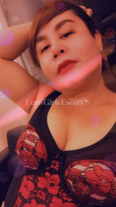 Escorts Kuching, Malaysia Mawar Berduri