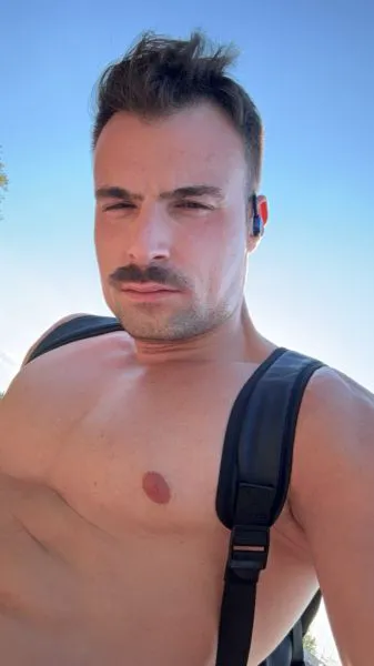 Escorts Madrid, Spain BOYNEXTDOORMXGR