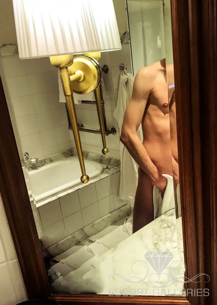 Escorts Munich, Germany David