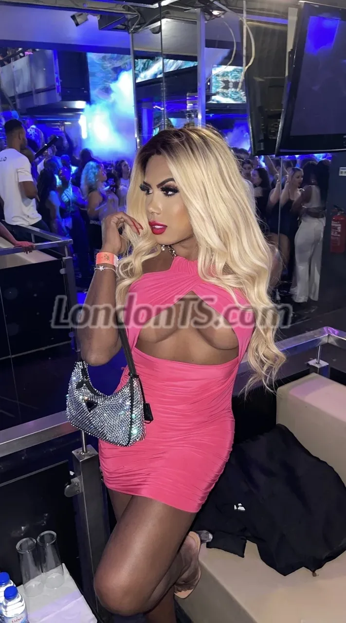 Escorts London, England BiancaMattos