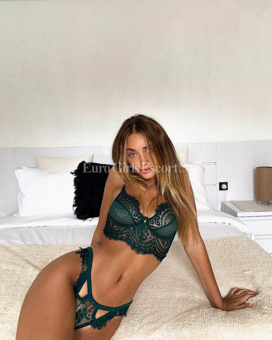 Escorts London, England Olha