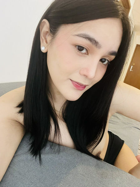 Escorts Manila, Philippines SWEET FACE BUT BIG DlCK