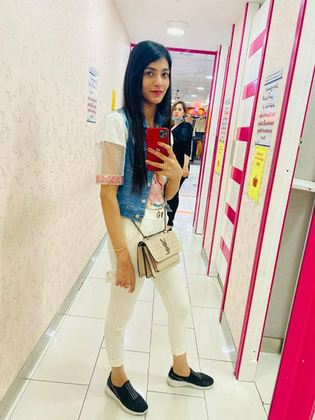 Escorts Dubai, United Arab Emirates Anandi Sharma