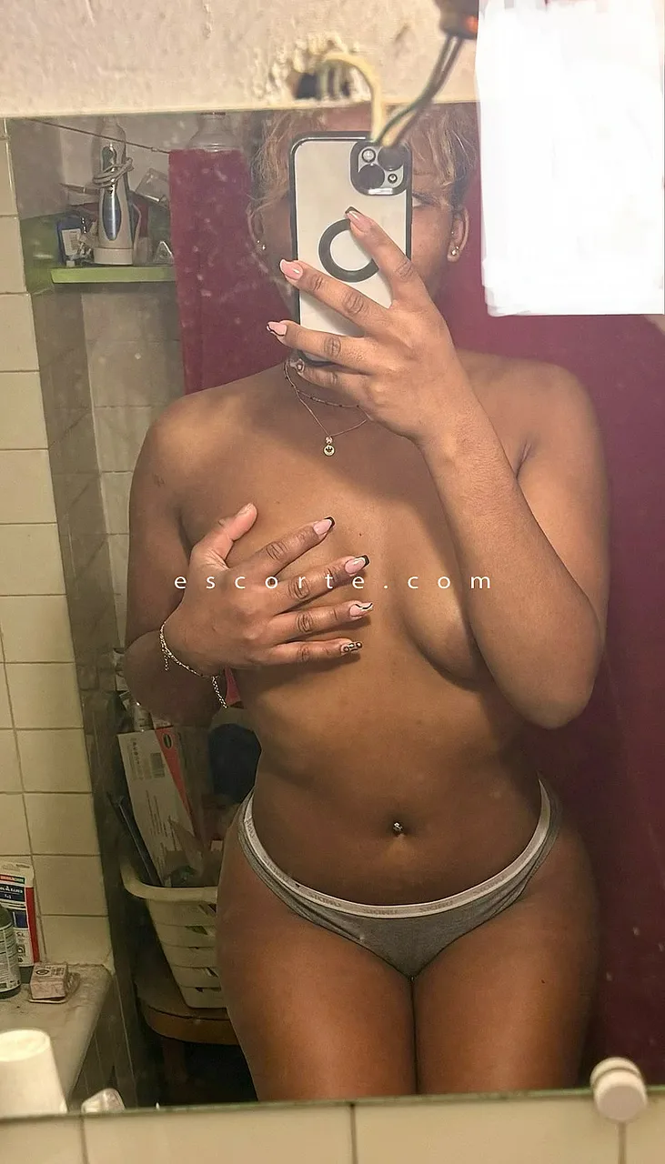 Escorts Toulouse, France Alexou