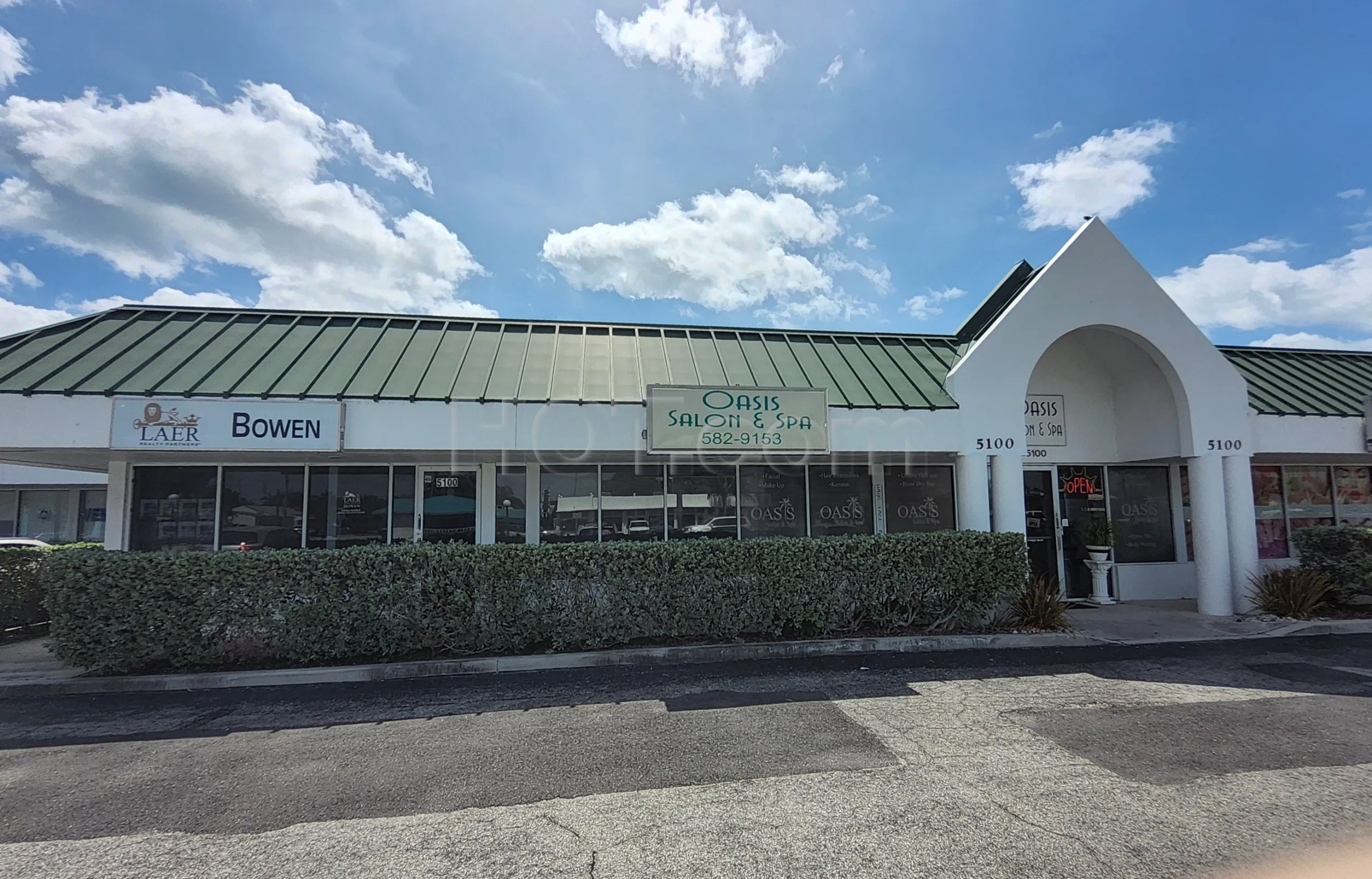 West Palm Beach, Florida Oasis Salon & Spa