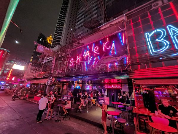 Beer Bar / Go-Go Bar Bangkok, Thailand Shark Club