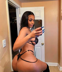 Escorts Queens, New York 💋Hot Sexy Ebony Girl 💋Horny Tight Pussy 🌹 Big Boobs 😉😉 Soft Ass Hottie Ready For InCall Connection Available 24/7  25 -