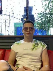 Escorts Dubai, United Arab Emirates null