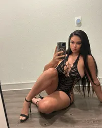 Escorts Waterloo, Ontario LET ME MAKE YOU CUM MULTIPLE TIMES