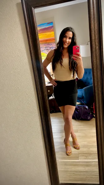Escorts Ontario, California Qara