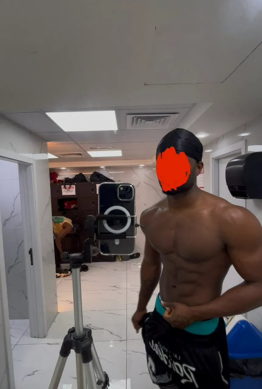 Escorts Dubai, United Arab Emirates Dave 4 ladies & Couples