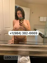 Escorts Hamilton, Ontario I’m always available to fuck you hard and suck on your balls