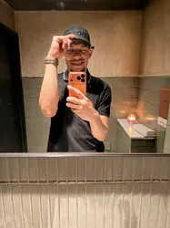 Escorts Manhattan, New York Picky Dominant Sugar Boy!