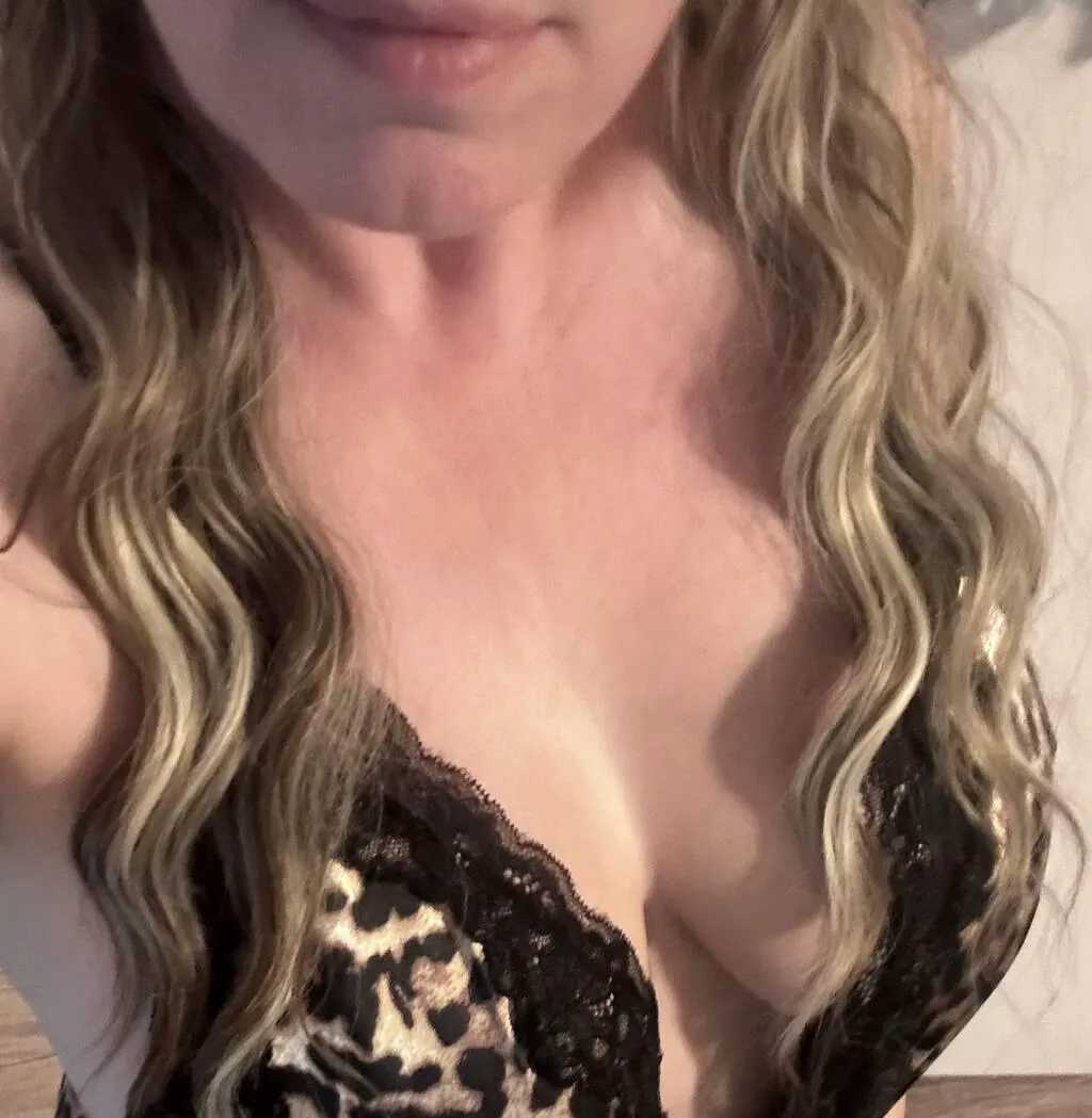 Escorts British Columbia Kayleigh Rivers