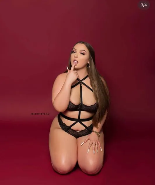Escorts San Diego, California Chloe The Stallion
