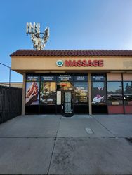 La Puente, California Red Apple Massage Spa