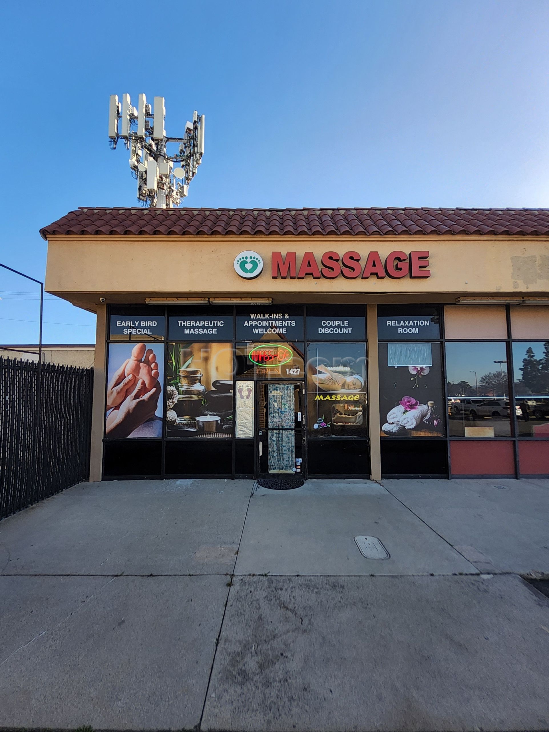 La Puente, California Red Apple Massage Spa