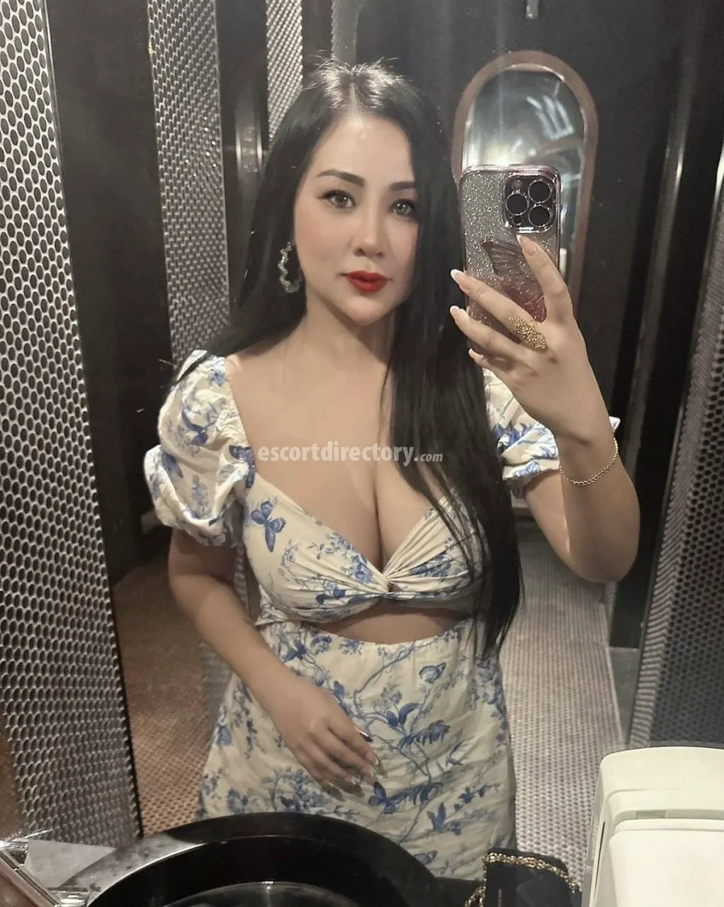 Escorts Manama, Bahrain Linda