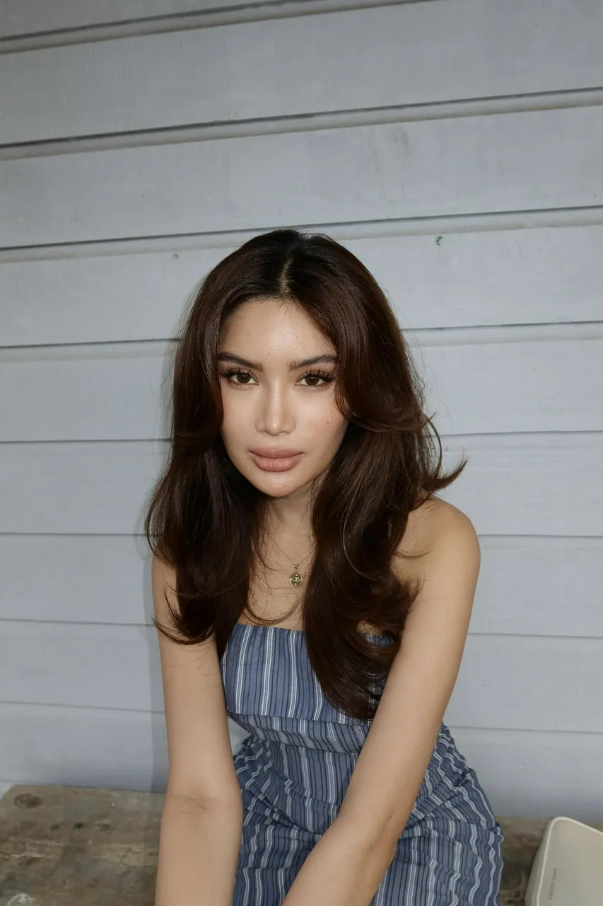 Escorts Makati City, Philippines Jeannine - VIP Companion