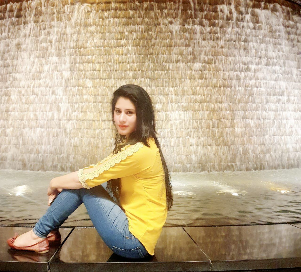 Escorts Abu Dhabi, United Arab Emirates Kaif Pakistani Girl