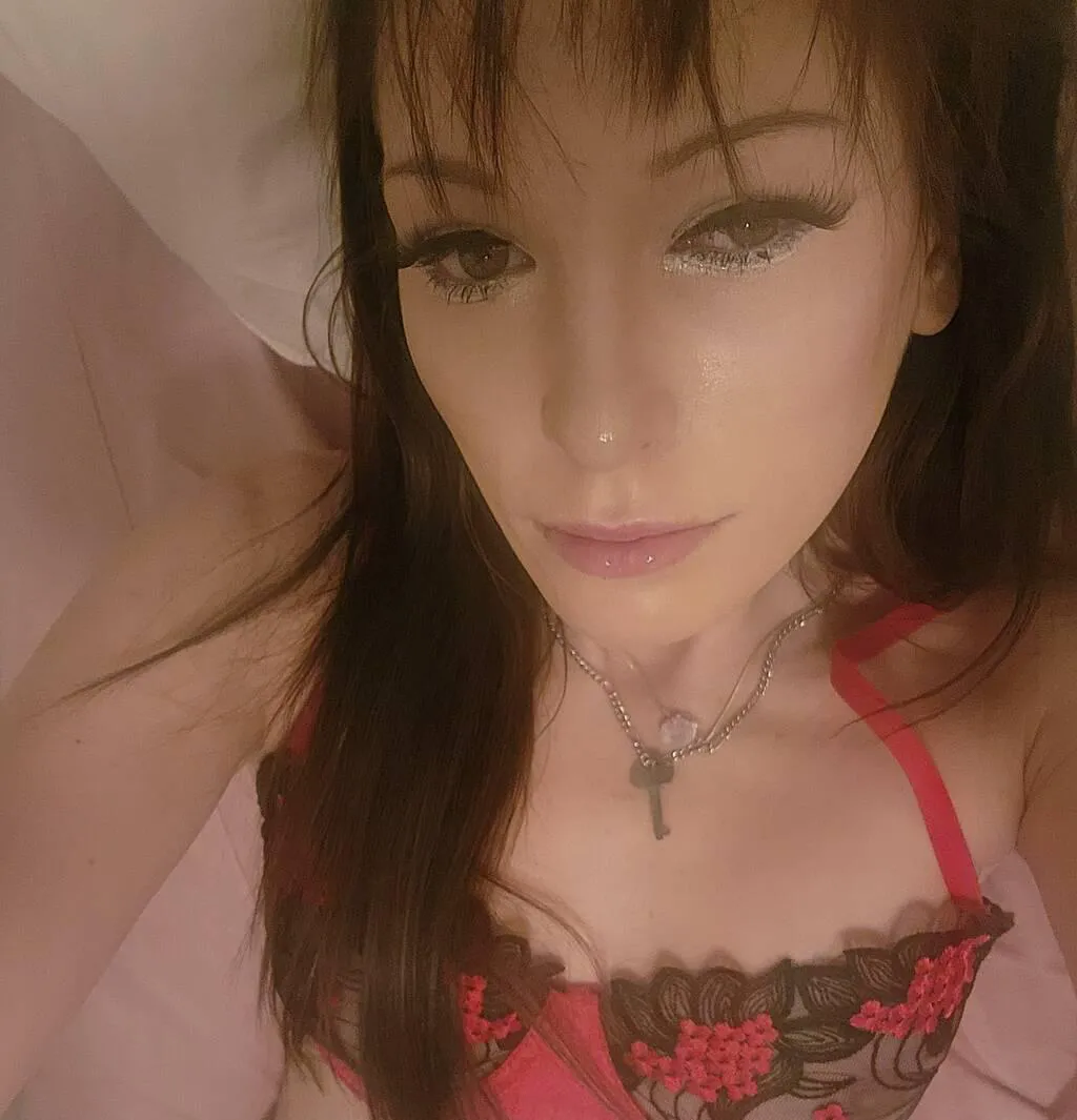 Escorts Kelowna, British Columbia Gia