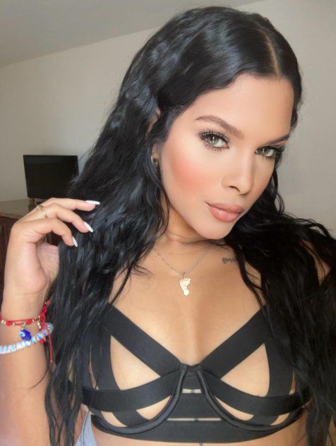 Escorts Dallas, Texas Mía | Conmigo vienes a disfrutar y pasar un momento único 😘