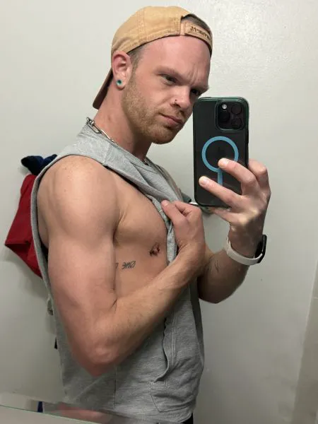 Escorts Morgantown, West Virginia PupMiloAndAXL