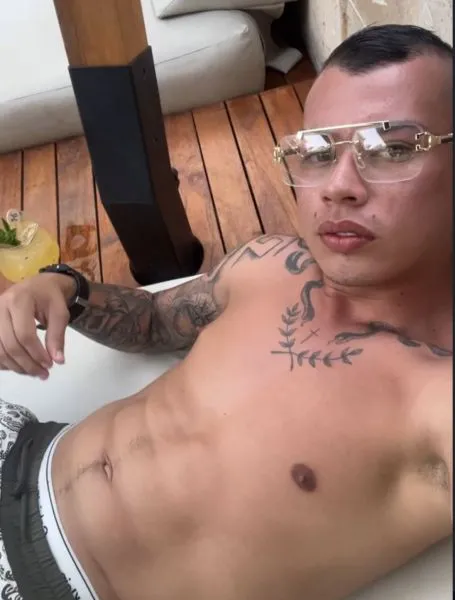Escorts Barcelona, Spain LatinboyJP