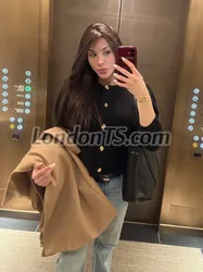 Escorts London, England Ariana XL