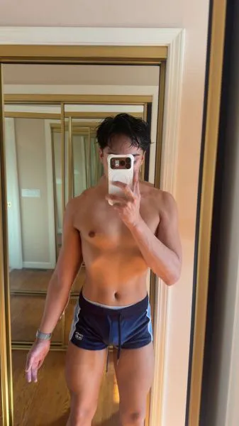 Escorts Chicago, Illinois Goodboytoyrn