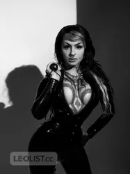Escorts Mississauga, Ontario Miss Yazmin Aziz