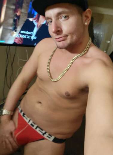 Escorts Philadelphia, Pennsylvania Attractive Toned Masculine Vers Stud