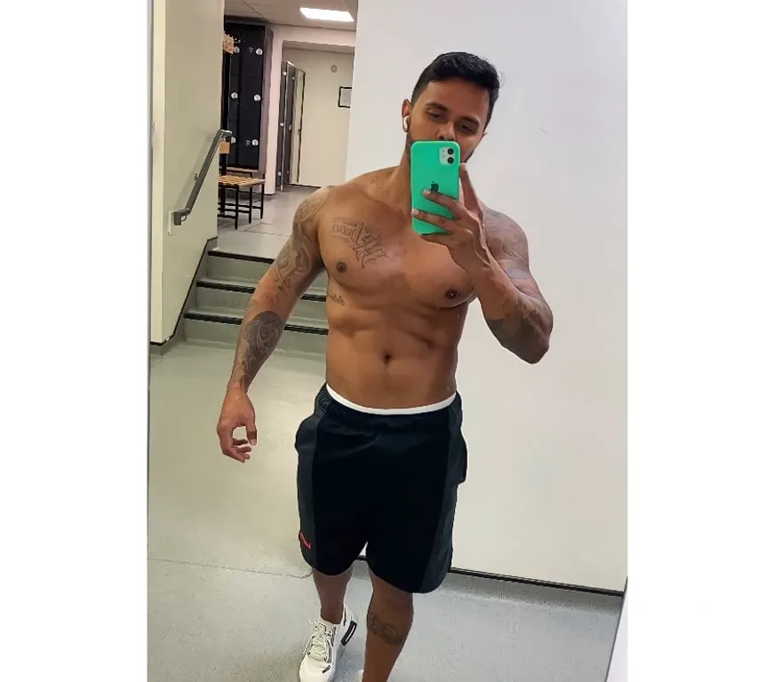 Escorts Chequers, England Leonardo brazilain full service