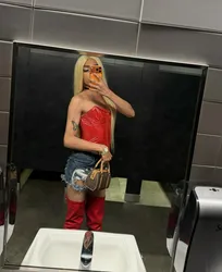 Escorts San Diego, California Last house