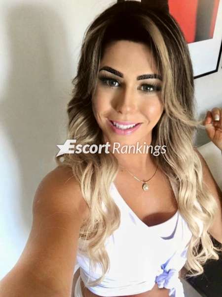 Escorts Spalding, England TS Izabela Queiroz