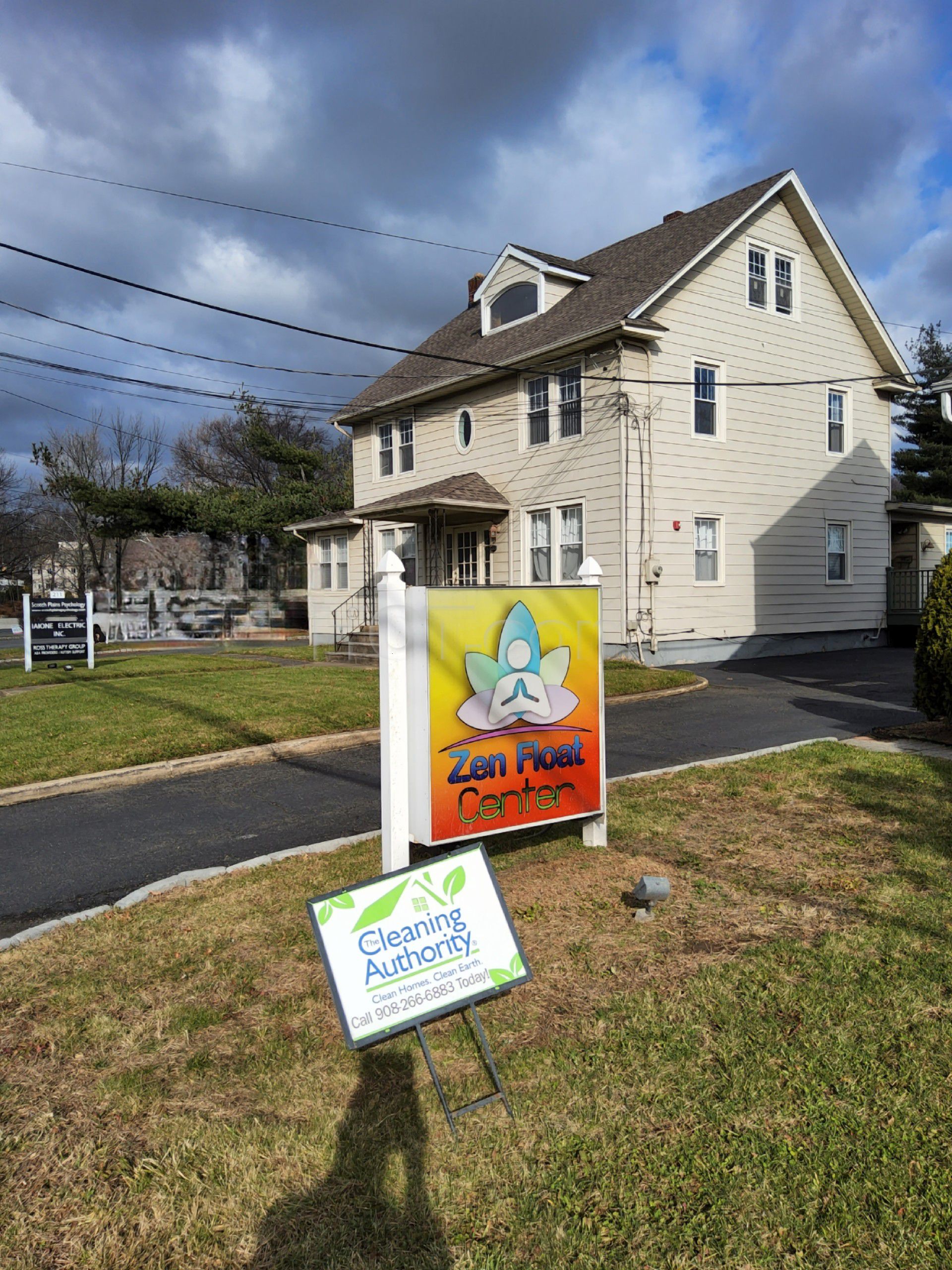 Scotch Plains, New Jersey Floating zen