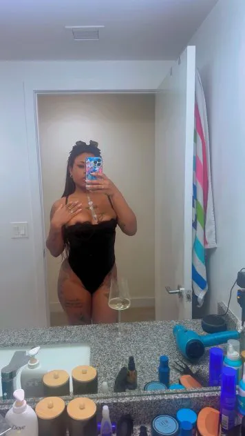 Escorts Miami, Florida Bellakita