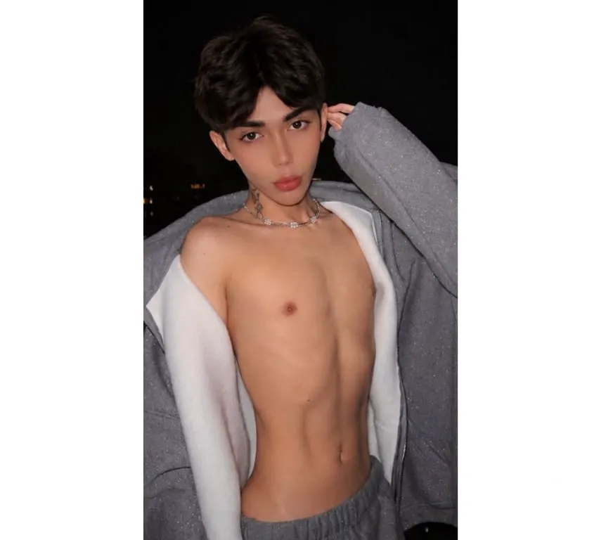 Escorts London, England Femboy Vers Central London
